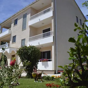 apartment-lidija-krk-island.primorje-gorskikotar.com/